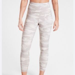 Athleta Elation 7/8 in Tight - White Camo